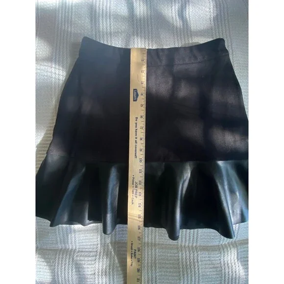 Michael Kors black leather trim mini skirt SIZE SMALL NWOT - Picture 4 of 14